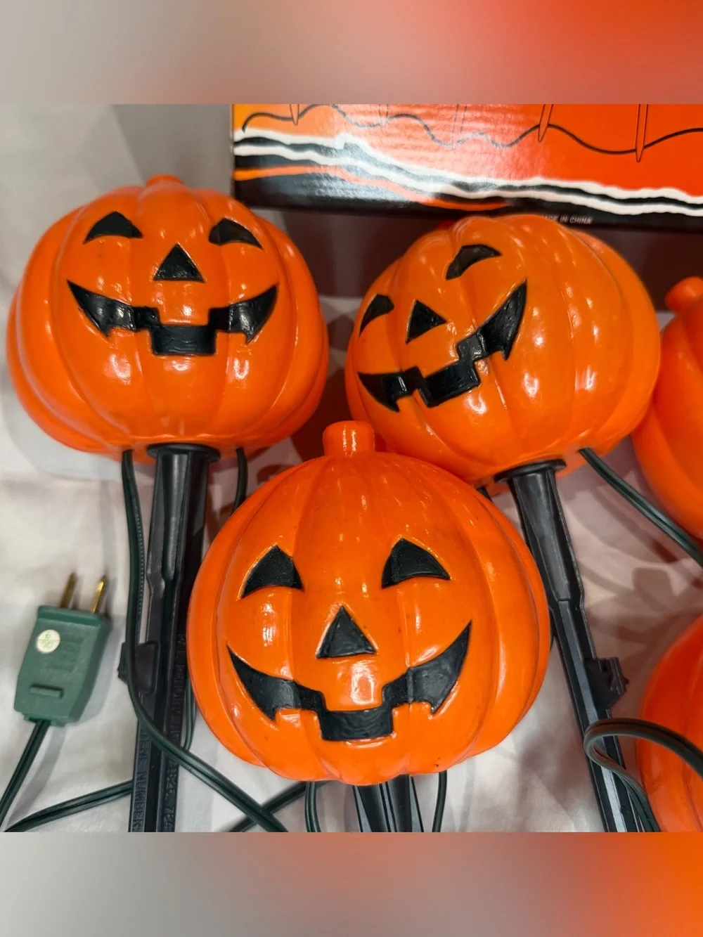 Vintage 1990’s Lighted Pumpkin Lawn Stakes NEVER USED! Working